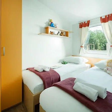 Mobile Homes Valkanela Cis01223 Mya Holiday home *